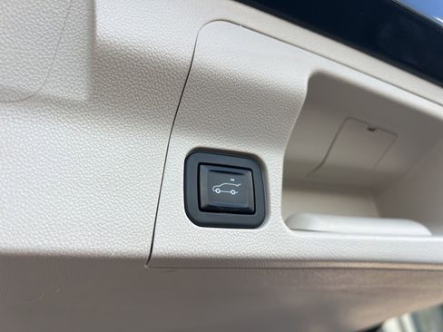 Used 2020 GMC Acadia Denali w/ Technology Package image 56