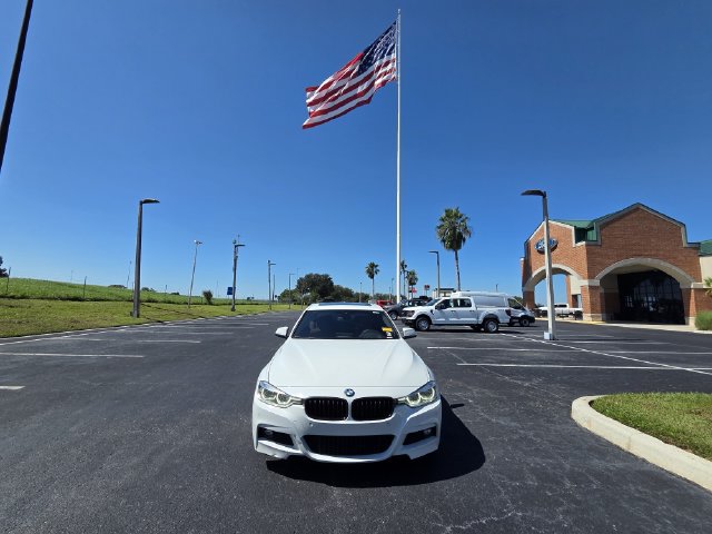 Used 2018 BMW 340i Sedan w/ Premium Package RWD image 3