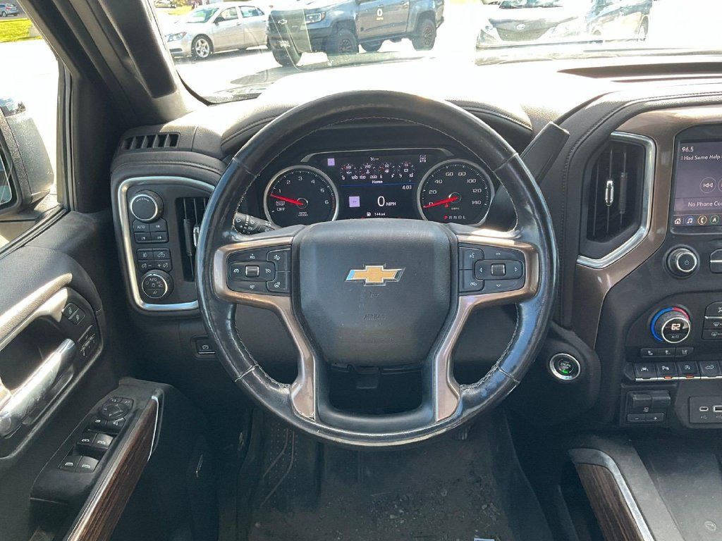 Used 2019 Chevrolet Silverado 1500 High Country w/ Technology Package AWD/4WD image 11
