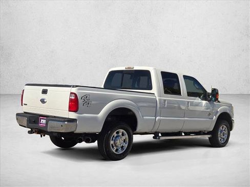 Used 2015 Ford F350 Lariat w/ Chrome Package image 5