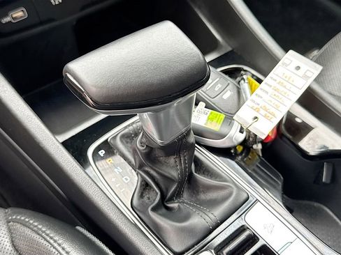 Used 2024 Hyundai Santa Cruz Limited image 17