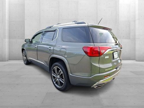Used 2017 GMC Acadia Denali w/ Technology Package FWD image 4