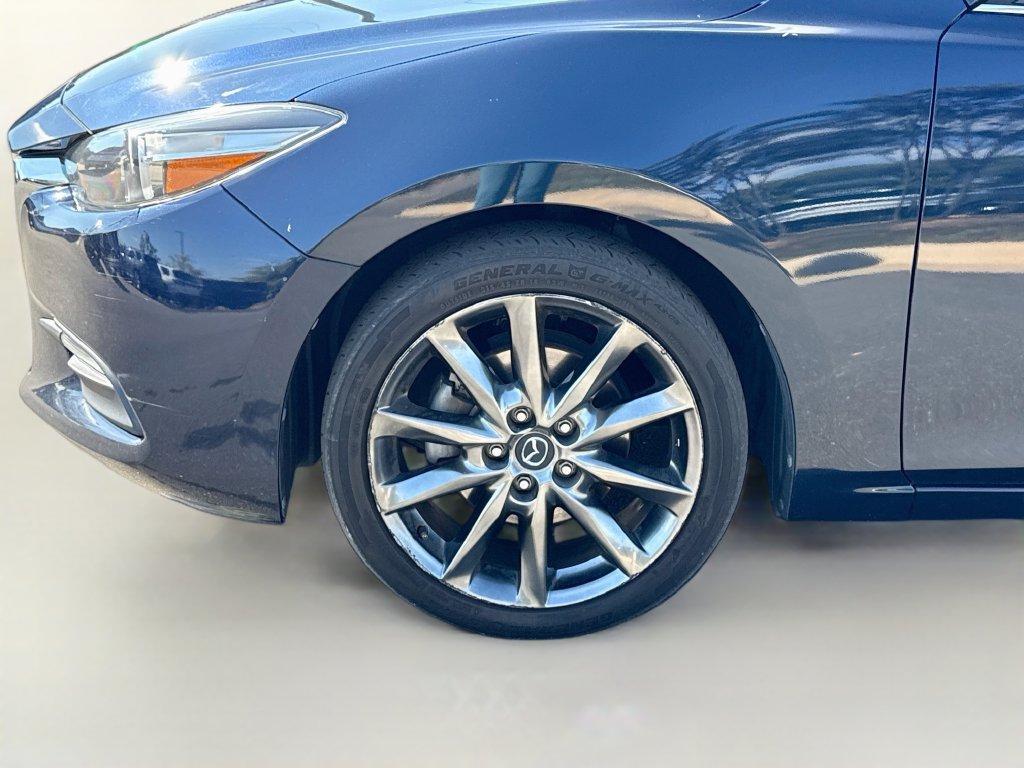Used 2018 MAZDA MAZDA3 Touring FWD image 39