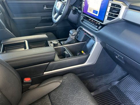Certified 2025 Toyota Tundra Limited AWD/4WD image 14