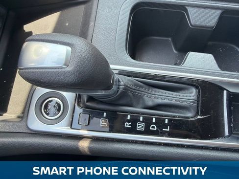 Used 2025 Nissan Sentra SV FWD image 8
