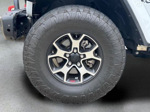 Used 2020 Jeep Wrangler Unlimited Rubicon AWD/4WD image 9