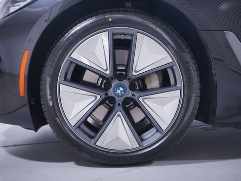 Used 2023 BMW i4 eDrive40 w/ Premium Package RWD image 2