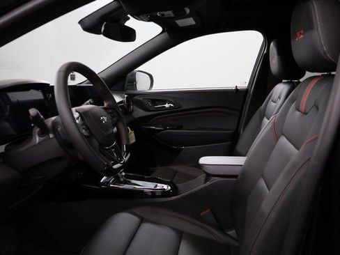 New 2026 Chevrolet Trax RS w/ Sunroof Package image 12
