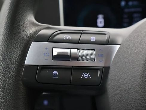 Used 2025 Hyundai Sonata SEL FWD image 23