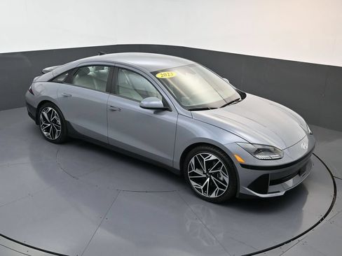 Used 2023 Hyundai Ioniq 6 Limited RWD image 16