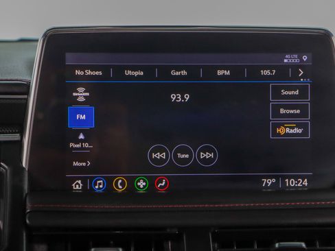 Used 2021 Chevrolet Suburban RST w/ Luxury Package AWD/4WD image 20