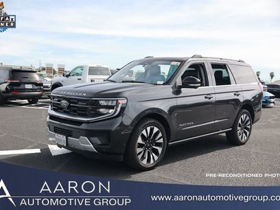 Used 2025 Ford Expedition Platinum w/ Driver's Package