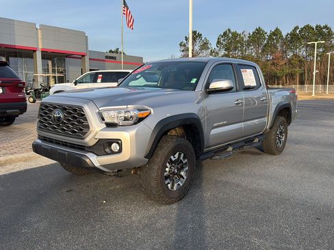 Used 2021 Toyota Tacoma TRD Off-Road image 1