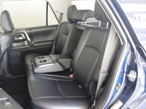 Used 2023 Toyota 4Runner TRD Off-Road Premium w/ Moonroof Package AWD/4WD image 11