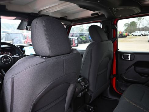 New 2026 Jeep Cherokee Limited image 20