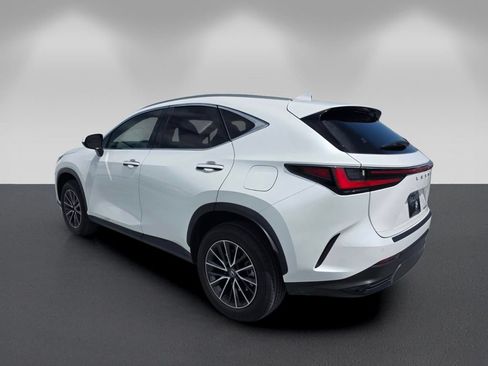 Used 2025 Lexus NX 250 FWD w/ Accessory Package (Z2) image 6