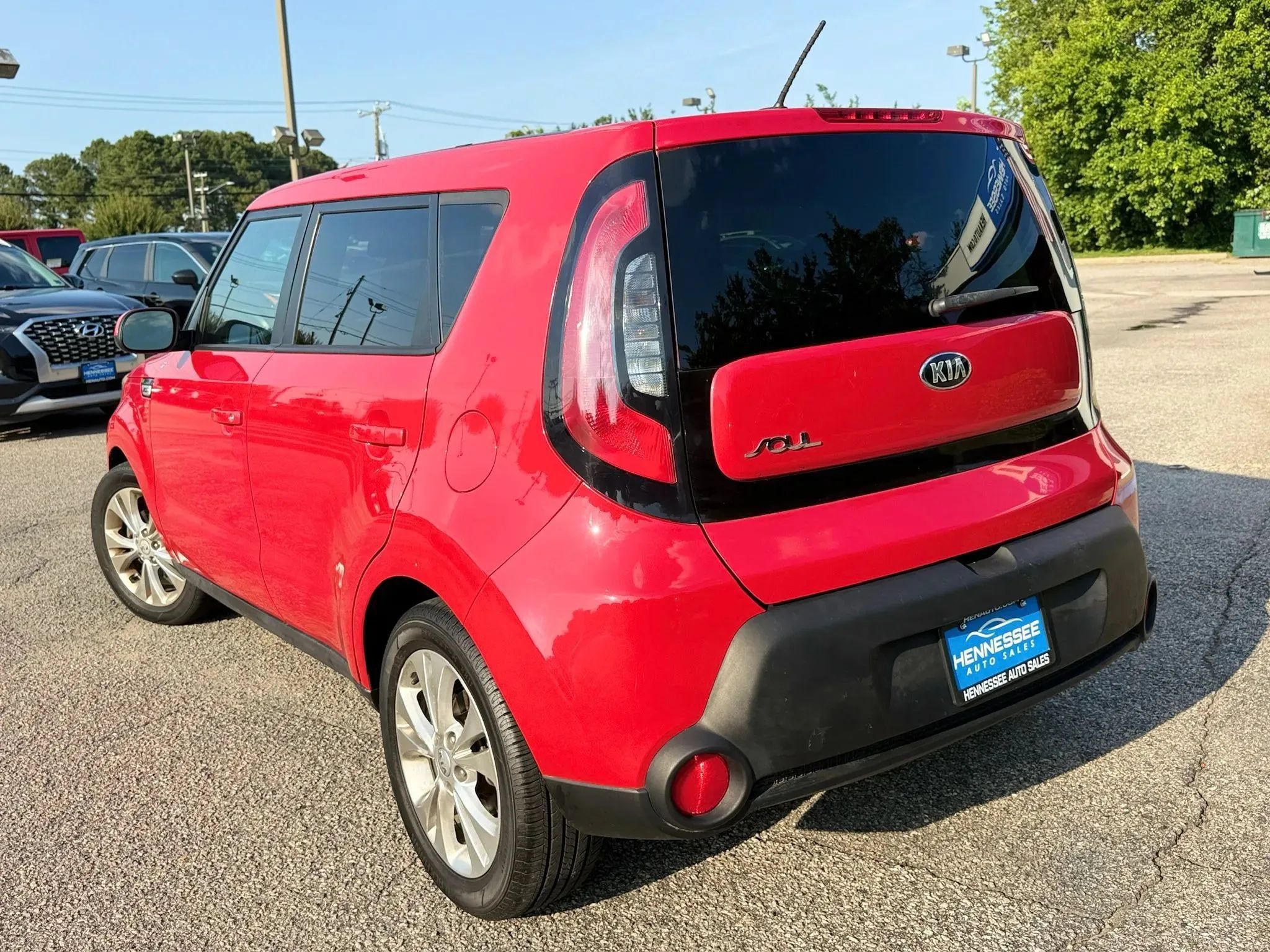 Used 2015 Kia Soul + FWD image 19