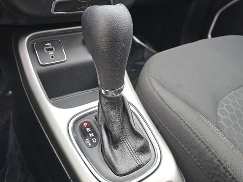 Used 2018 Jeep Compass Sport image 32