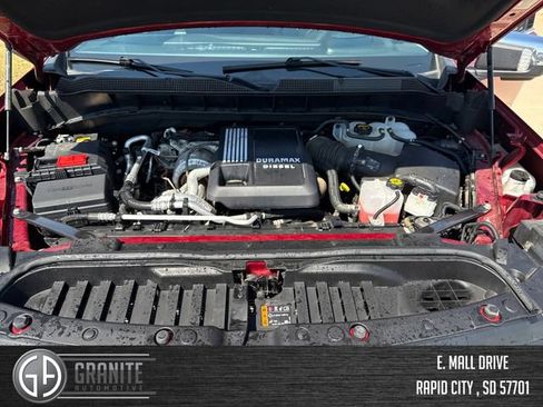 Used 2025 Chevrolet Silverado 1500 LTZ AWD/4WD image 21