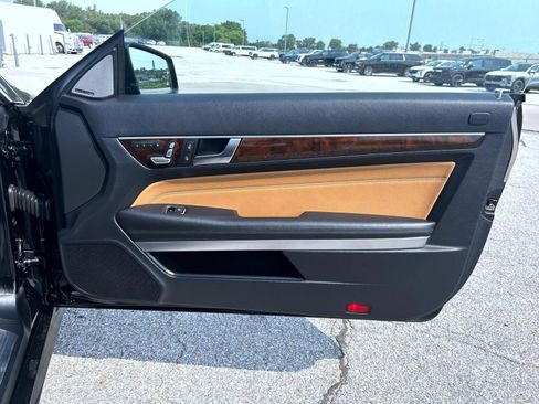 Used 2014 Mercedes-Benz E 550 Cabriolet image 16