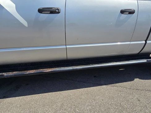 Used 2008 Dodge Ram 2500 Truck SXT image 10