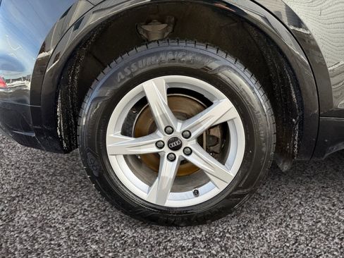 Used 2021 Audi Q5 Premium w/ Convenience Package image 14