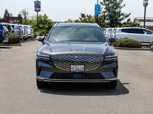 Used 2023 Genesis Electrified GV70 AWD/4WD image 7