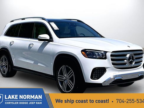 Used 2025 Mercedes-Benz GLS 450 4MATIC image 1