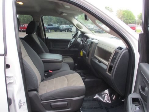 Used 2011 RAM 2500 ST w/ ST Popular Equipment Group AWD/4WD image 25
