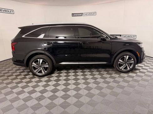 Used 2023 Kia Sorento SX Prestige w/ Panoramic Sunroof Package AWD/4WD image 7