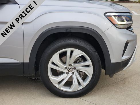 Used 2021 Volkswagen Atlas SE w/ Panoramic Sunroof Package image 8