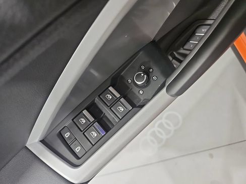 Used 2024 Audi Q3 2.0T Premium Plus w/ Premium Plus Package AWD/4WD image 12