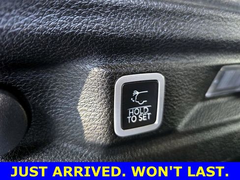 Used 2022 Jeep Grand Cherokee L Limited image 29