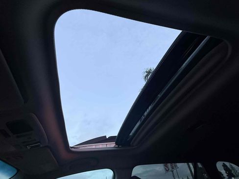 Used 2018 Subaru Outback 2.5i Limited image 10