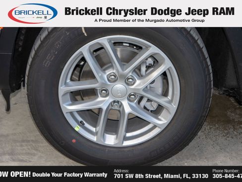 New 2025 Jeep Grand Cherokee Laredo image 35