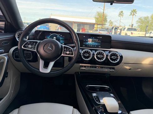 Used 2019 Mercedes-Benz A 220 image 18