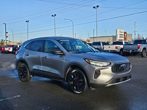 Used 2024 Ford Escape Active image 4