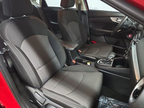 Used 2023 Kia Forte LXS w/ LXS Technology Package FWD image 14