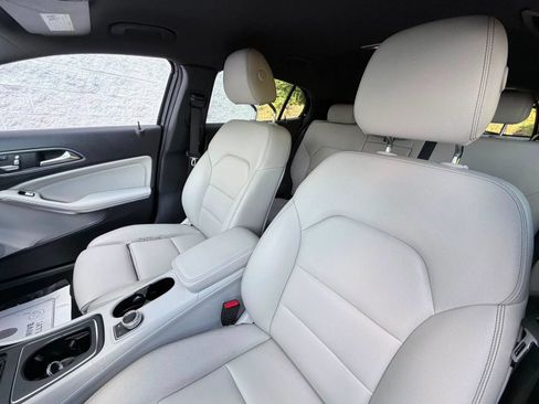 Used 2018 Mercedes-Benz GLA 250 image 26