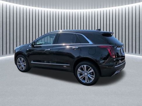 Certified 2024 Cadillac XT5 Premium Luxury AWD/4WD image 9