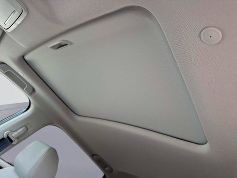 Certified 2024 Honda CR-V EX image 32