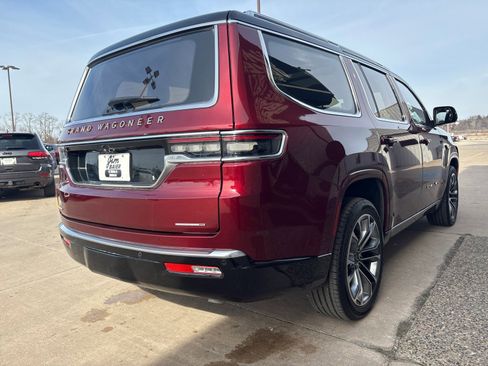Used 2022 Jeep Grand Wagoneer Series III w/ Rear Seat Video Group 1 image 14