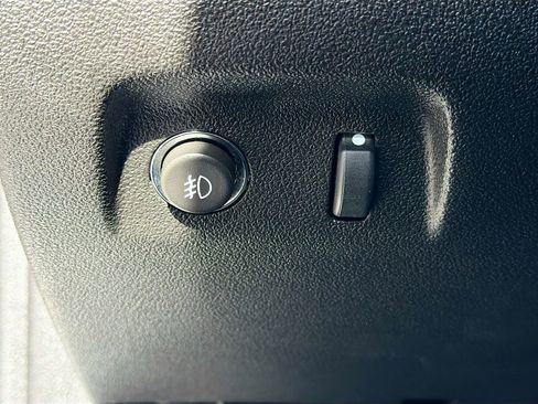 Used 2007 Saturn Sky image 26