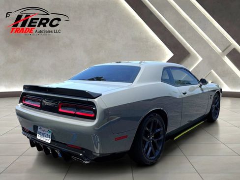 Used 2023 Dodge Challenger R/T w/ Blacktop Package RWD image 4