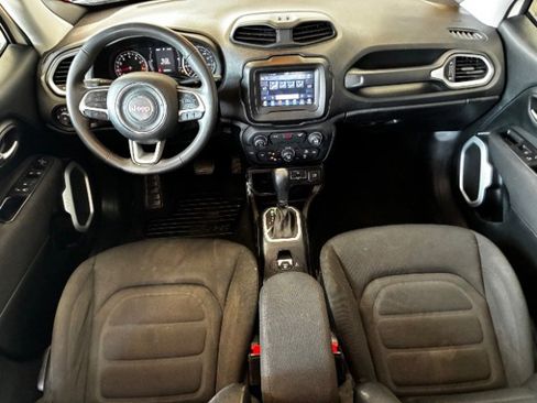 Used 2020 Jeep Renegade Latitude image 17