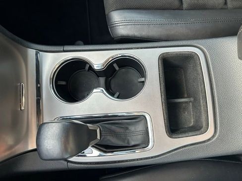 Used 2020 Jeep Grand Cherokee Altitude image 25