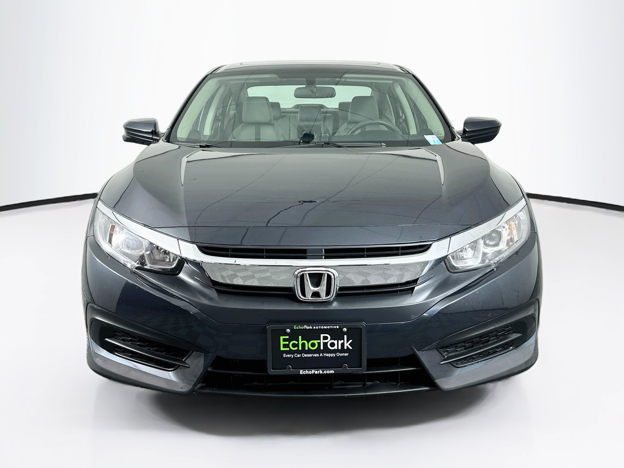 Used 2018 Honda Civic EX image 2