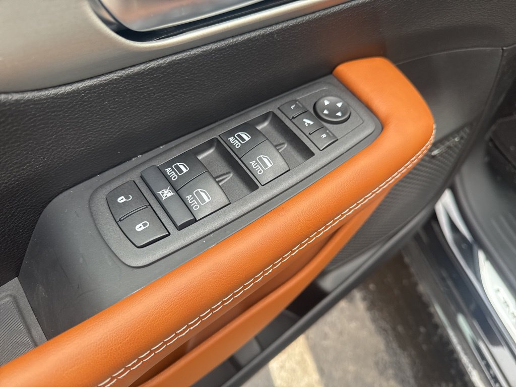 New 2026 Chrysler Pacifica Pinnacle AWD/4WD image 18