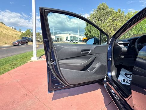 Used 2022 Toyota Corolla LE FWD image 10