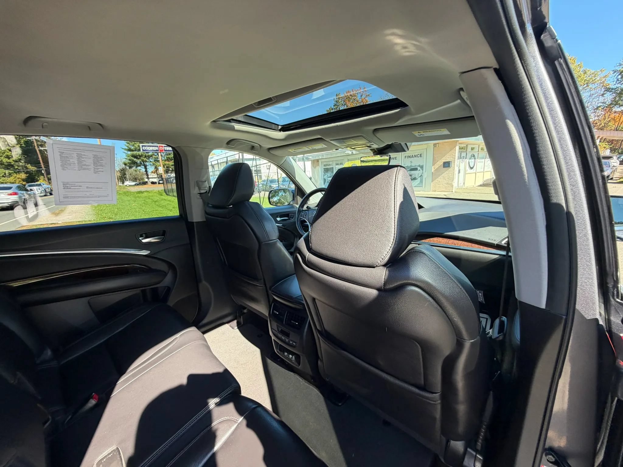 Used 2020 Acura MDX SH-AWD image 15